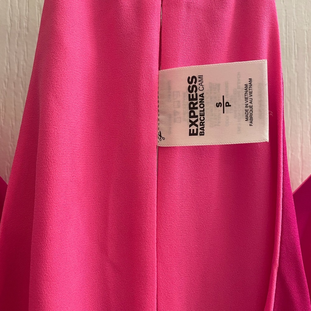 Reversible Express Tank Top - Picture 5 of 5
